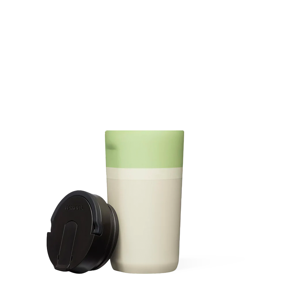 star-warstm-kids-cup-j5 0b29a0bde323--grogu-kids-cup-product-lid-off.png