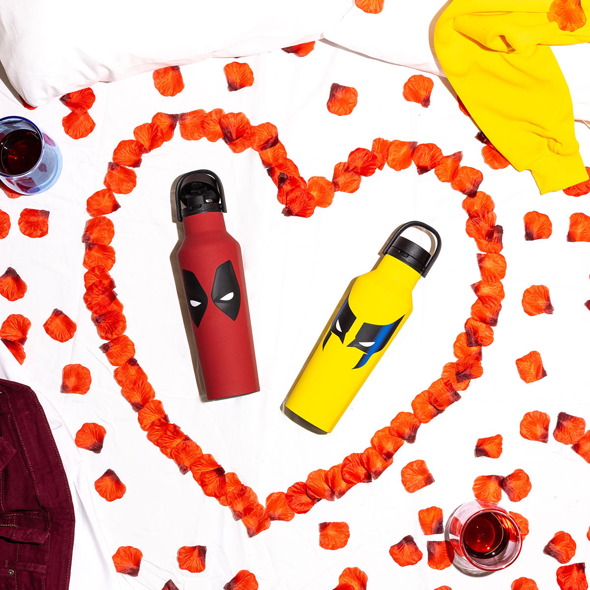 deadpool-and-wolverine-drinkware-o2 a7afce7e71cf--DeadpoolWolverine-PDPLifestyle2.jpg